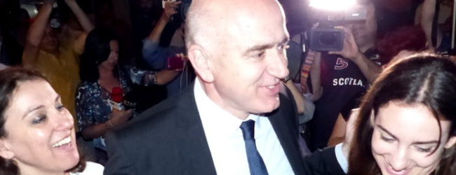 ΜΕ 50,80% ΠΕΡΙΦΕΡΕΙΑΡΧΗΣ ΞΑΝΑ Ο ΧΡΗΣΤΟΣ ΜΕΤΙΟΣ – ΤΙ ΕΓΙΝΕ ΣΤΟΥΣ ΔΗΜΟΥΣ