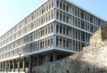ΑΘΩΟΙ ΟΙ ΠΑΝΕΠΙΣΤΗΜΙΑΚΟΙ ΙΑΤΡΟΙ ΓΙΑ ΥΠΕΡΚΟΣΤΟΛΟΓΗΣΕΙΣ 2 ΕΚ. ΕΥΡΩ