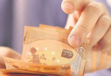 ΣΒΗΝΟΝΤΑΙ ΧΡΕΗ ΥΨΟΥΣ 8 ΔΙΣΕΚΑΤΟΜΜΥΡΙΩΝ ΕΥΡΩ ΠΡΟΣ ΤΑ ΤΑΜΕΙΑ