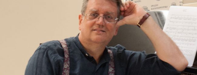 ΑΘΑΝΑΣΙΟΣ ΔΡΙΤΣΑΣ: Ο ΚΑΡΔΙΟΛΟΓΟΣ ΠΟΥ ΘΕΡΑΠΕΥΕΙ ΜΕ ΤΗΝ ΜΟΥΣΙΚΗ