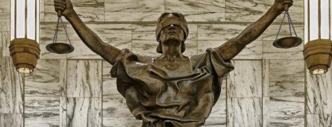 ΕΝΩΣΗ ΔΙΟΙΚΗΤΙΚΩΝ ΔΙΚΑΣΤΩΝ: ΝΑ ΑΝΑΚΛΗΘΕΙ Η ΑΠΟΦΑΣΗ ΕΠΑΝΑΛΕΙΤΟΥΡΓΙΑΣ ΤΩΝ ΔΙΚΑΣΤΗΡΙΩΝ